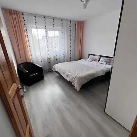 3 Rooms Aparthotel Brasov Exterior photo