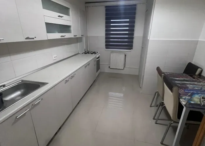 3 Rooms Aparthotel